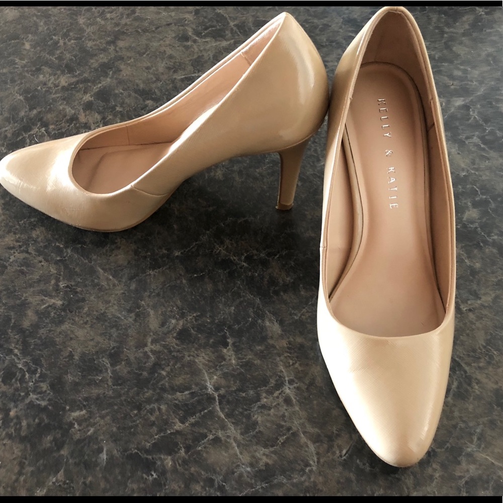 Kelly & Katie - Tiana Pump - Lightly used